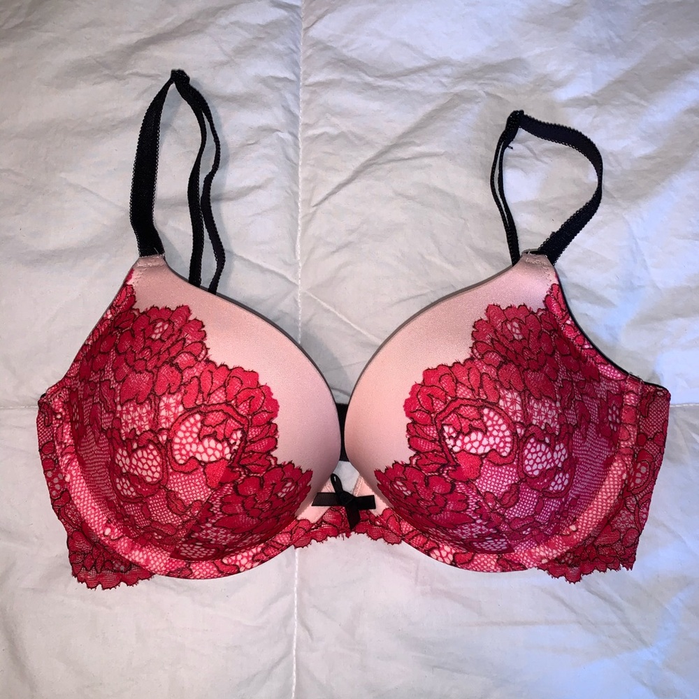 Victoria’s Secret push up bra